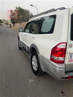 ميتسوبيشي باجيرو